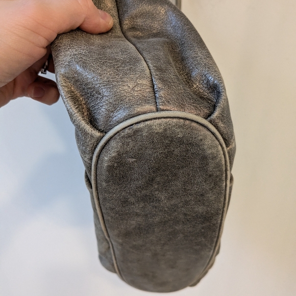 Michael Michael Kors Gold Ring Tote Shoulder Bag - Picture 8 of 11